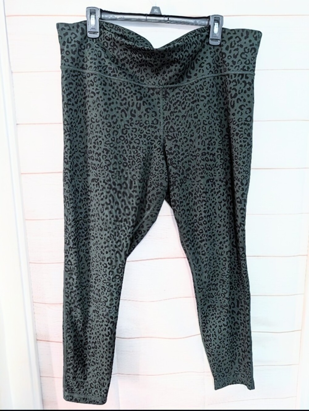 NWOT Gap Fit Green Leopard 🐆 Print Athletic Activewear Leggings Size XXL